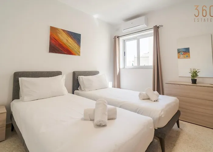 Beautiful, Fully Equipped 2br In Mellieha By 360 Estates 아파트